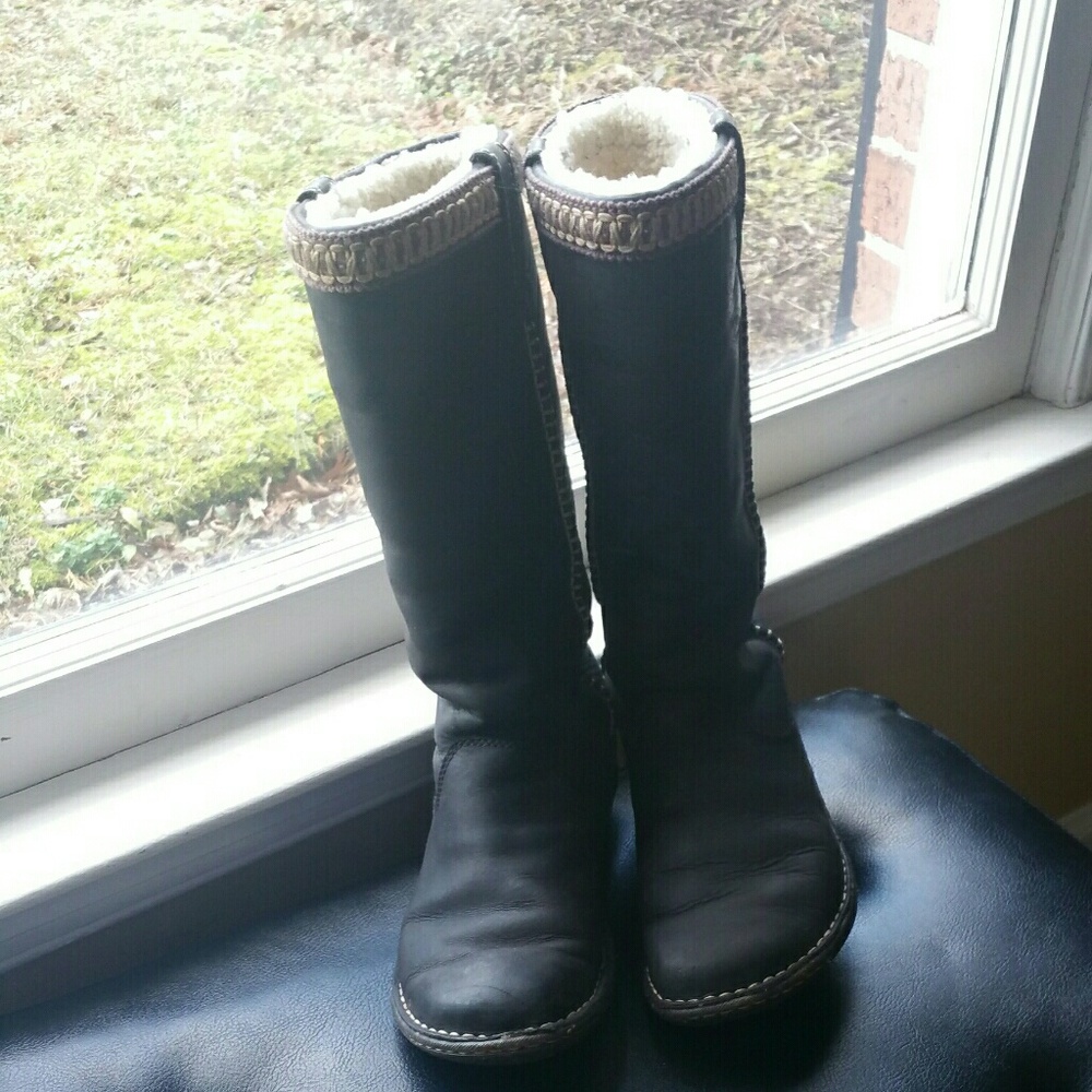 UGG boots in good condition